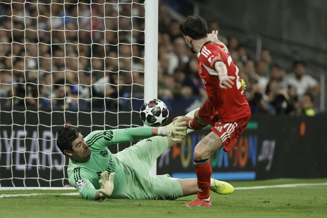 Rafa marca o primeiro golo no jogo com o Real Madrid, que depois consumou reviravolta — Foto: IMAGO