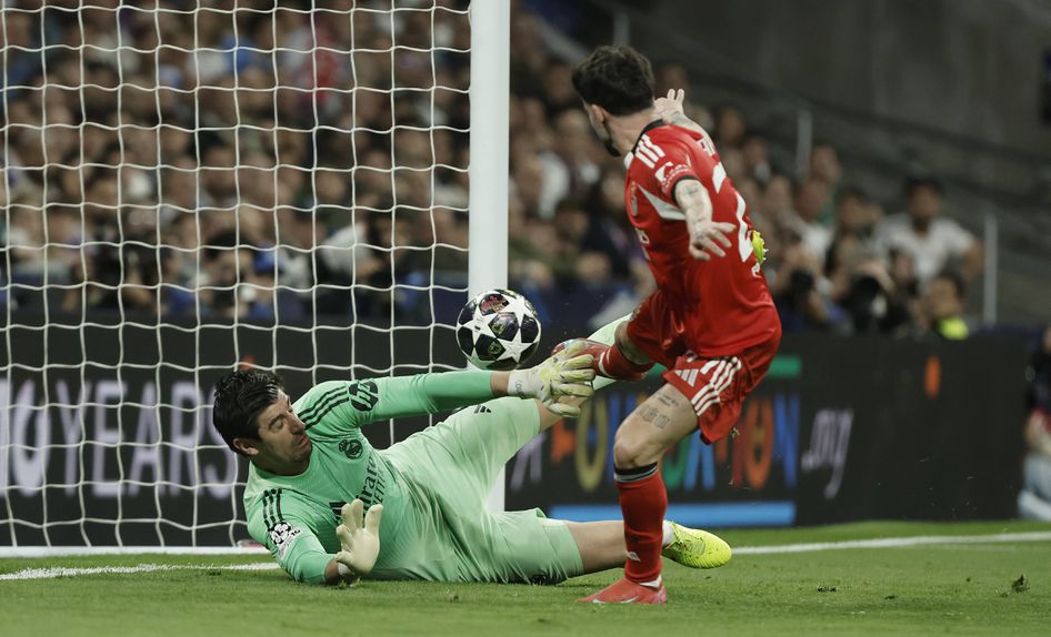 Rafa marca o primeiro golo no jogo com o Real Madrid, que depois consumou reviravolta — Foto: IMAGO