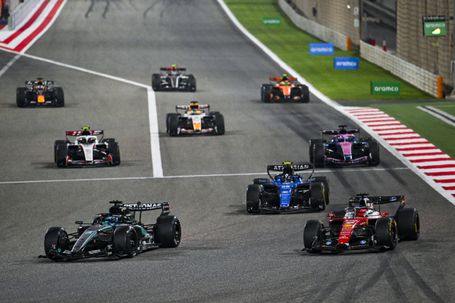 «Ferrari pode arrancar na última linha e liderar na primeira curva»