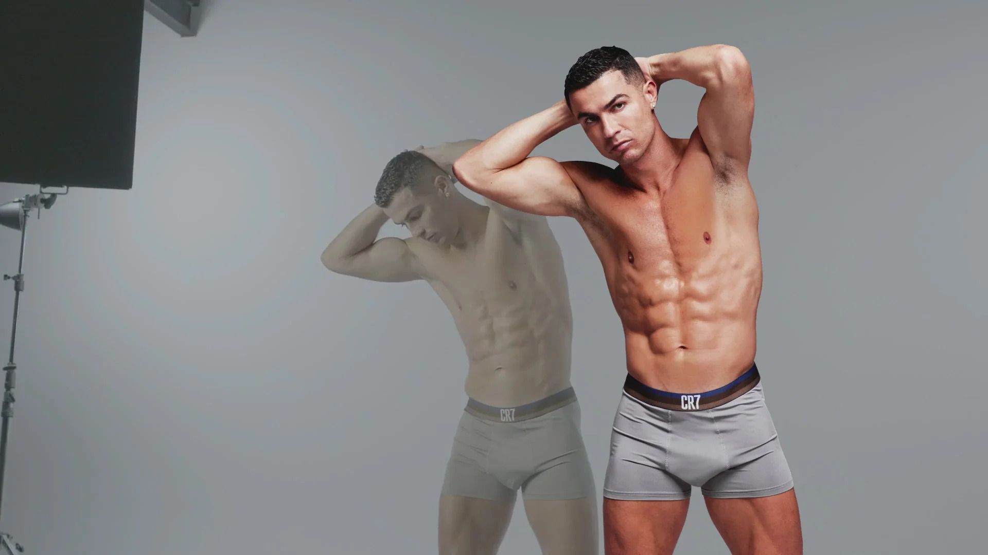 A marca 'CR7' de roupa interior é uma das mais conhecidas do imério do português - Foto:CR7US