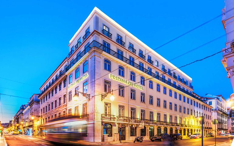 Os hotéis de Cristiano Ronaldo, sob a marca Pestana CR7 Lifestyle Hotels (uma parceria com o Pestana Hotel Group), situam-se no Funchal, Lisboa, Madrid, Nova Iorque e Marraquexe - Foto: Pestana Hotel Group