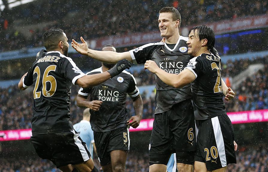 Campeão improvável em 2016, Leicester luta para não descer à League One, terceira divisão inglesa