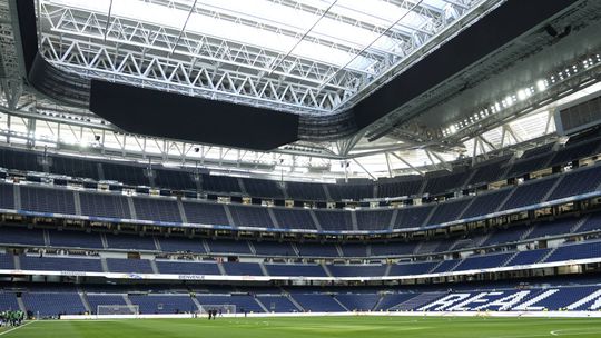 Vídeo: o incrível novo ecrã do Santiago Bernabéu com 360 graus