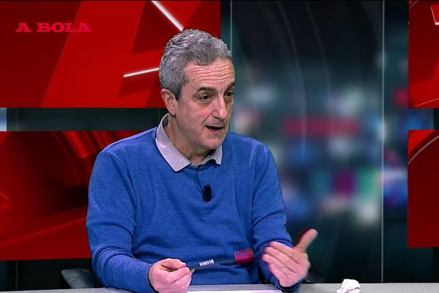 «Sucessão a Grimaldo está a ser complicada»