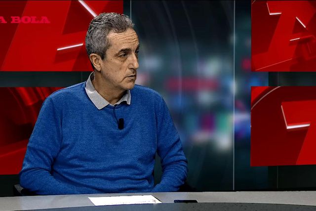 «O que é que fazia o Alcaide no relvado?»