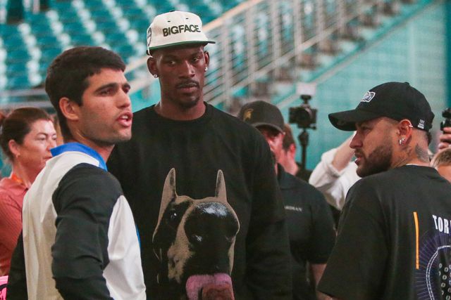 Vídeo: Neymar entre as estrelas em Miami para ver Alcaraz contra Monfils   