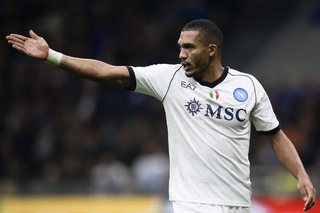 Nápoles dá murro na mesa: «Não vamos continuar a aderir a iniciativas de fachada contra o racismo»