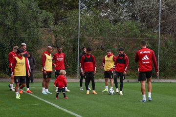 Benfica: Bernat já se treina no relvado