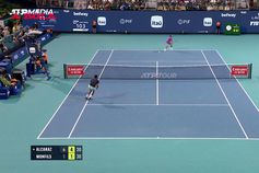 Alcaraz vence Monfils em 1h15 minutos