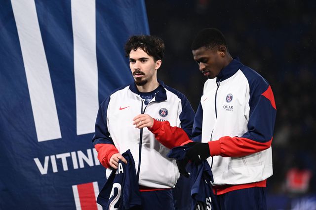 Vitinha e Nuno Mendes anunciam renovações de contrato com o PSG