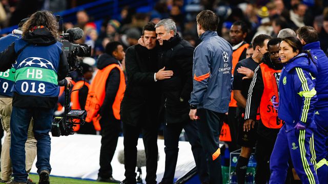 Marco Silva e José Mourinho no Chelsea-Sporting de 2014 (foto: IMAGO)