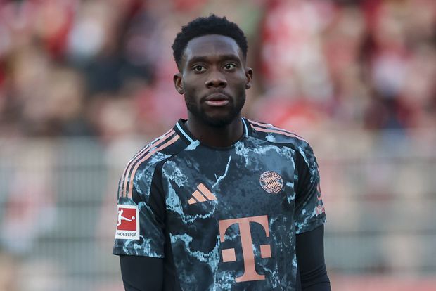 Alphonso Davies ao serviço do Bayern Munique