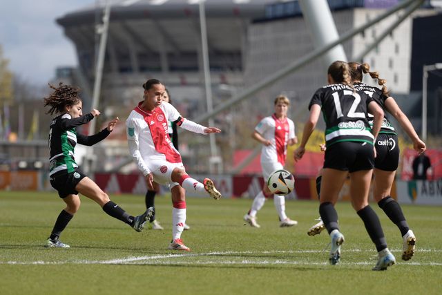 Equipa feminina do Sporting venceu jogo de treino com homólogas do Ajax