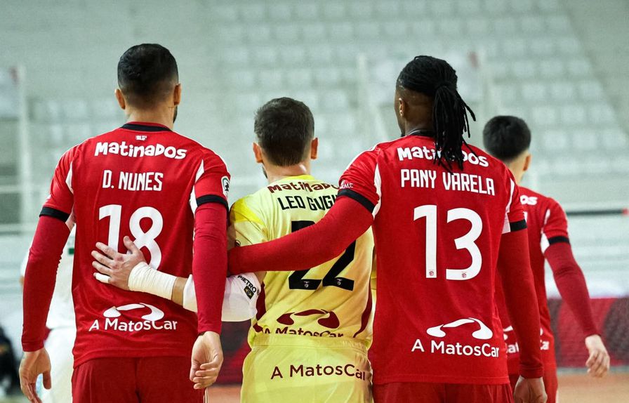 O Benfica caiu perante o Famalicão, até então último classificado, e sofreu a primeira derrota no campeonato de futsal. Foto: SL Benfica
