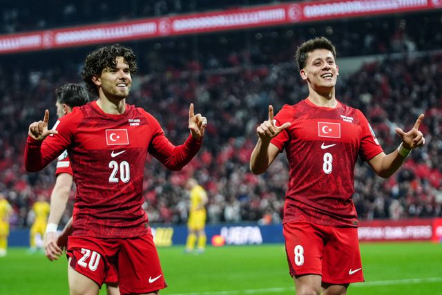 Turquia elimina Roménia e dá mais um passo rumo ao Mundial 2026