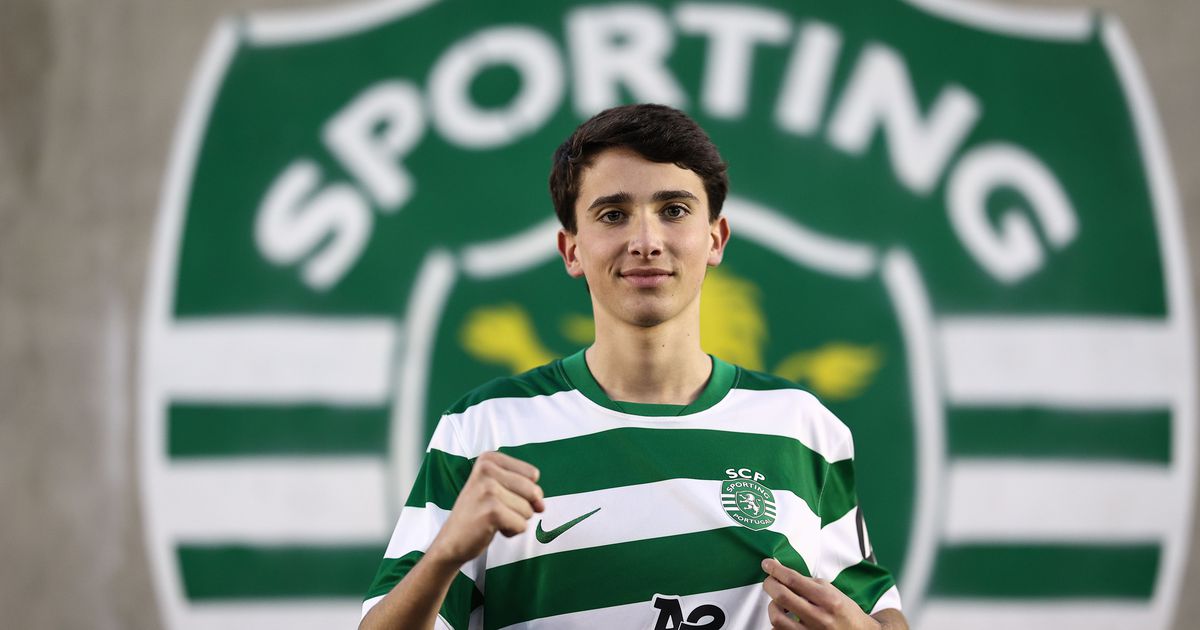 Médio assina contrato com o Sporting