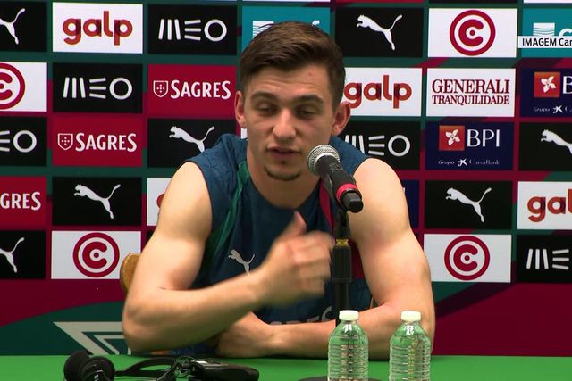 «Temos de tentar mostrar a nossa qualidade num ambiente difícil»