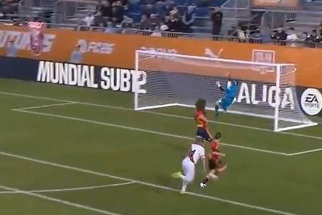 Filho de Casillas segue os passos dos pai e já brilha na baliza