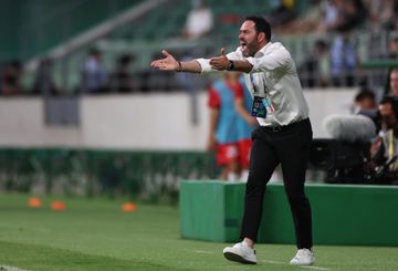 Ricardo Soares é o treinador com maior média de golos por jogo na história do Beijing Guoan