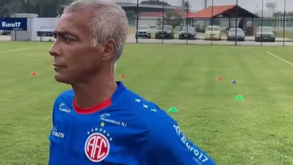 Romário: «Vou jogar com o meu filho, pouquíssimos tiveram oportunidade e muitos quiseram»