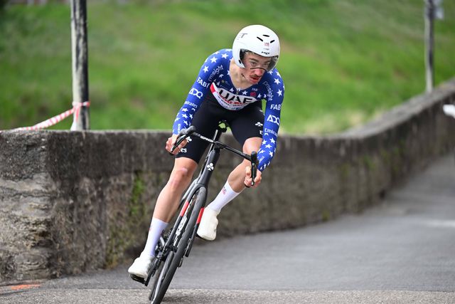 Dia em cheio da UAE Emirates na Volta à Romandia