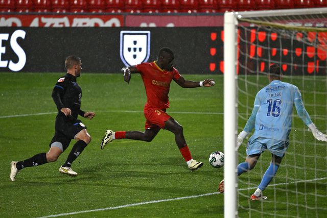 Destaques do Gil Vicente: Um motor transversal chamado Buatu