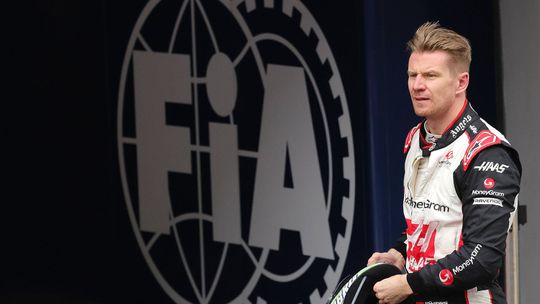 Nico Hulkenberg oficializado pela Sauber