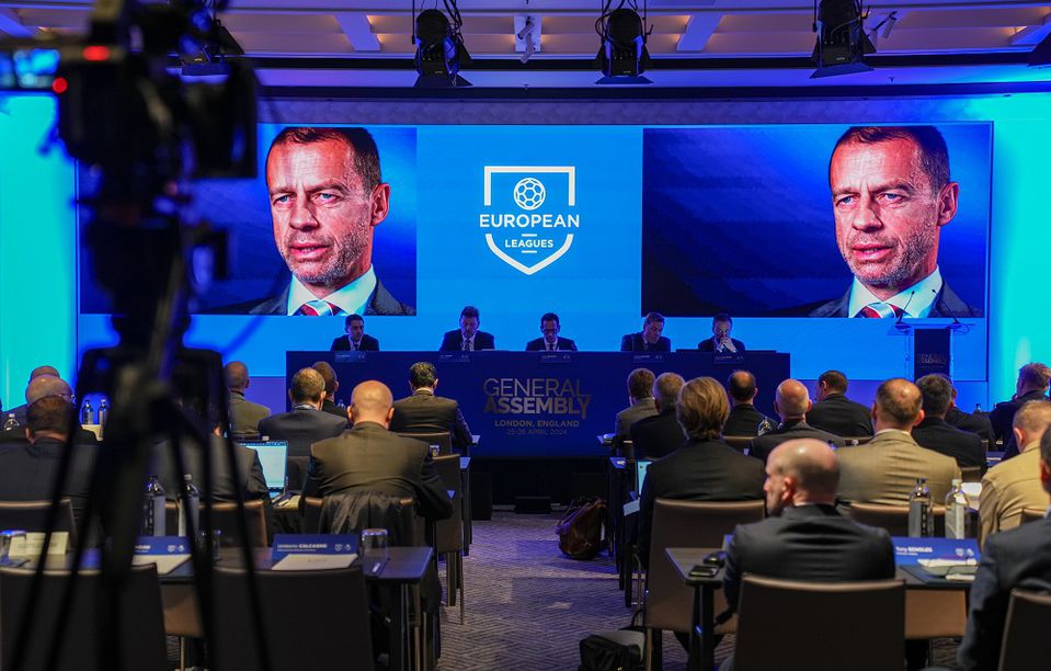 Presidente da UEFA agradece a Proença pelo «compromisso em nome da European Leagues»