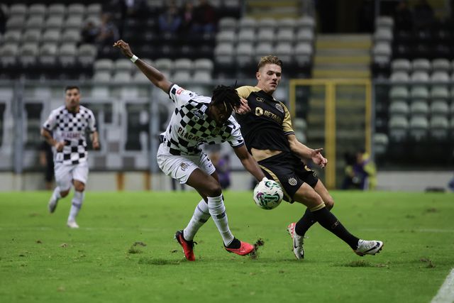 Chidozie e Gyokeres discutem lance no jogo do Estádio do Bessa na temporada transata