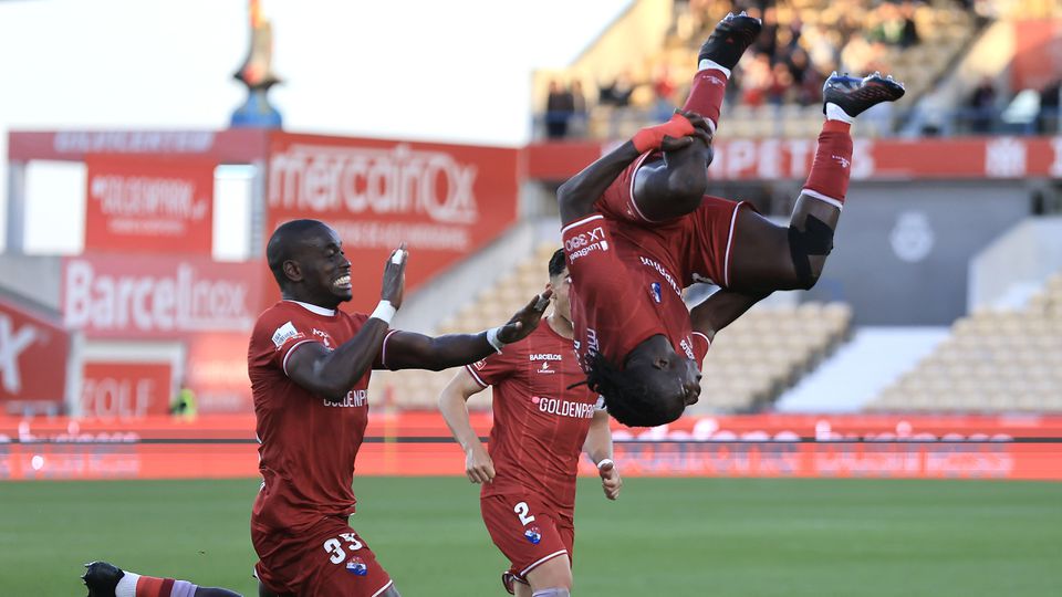 Não foi à bomba, foi à Bamba que os galos festejaram (crónica)
