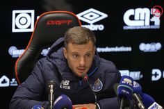 «Ganhar os três jogos que faltam e terminar esta época difícil»