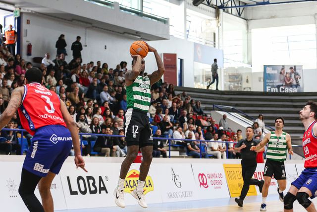 Sporting segurou 3.º lugar, Póvoa desceu