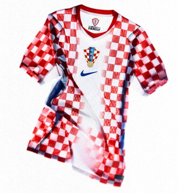 Croácia (Grupo L), camisola principal. Nike