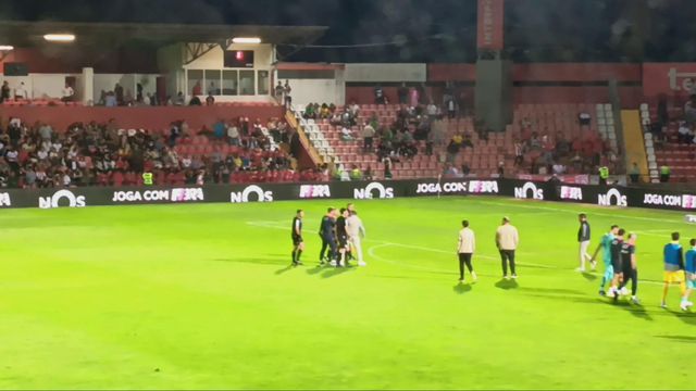 Polémica: Rui Borges confrontou árbitro por penálti não assinalado