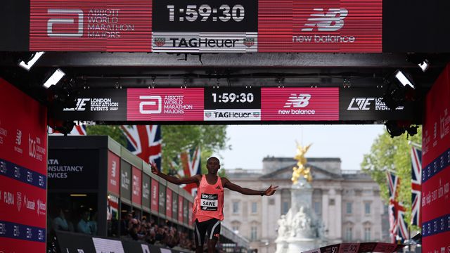 Sabastian Sawe, o primeiro a completar a maratona em menos de duas horas (foto: Lusa)
