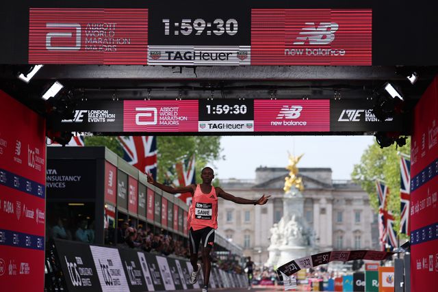 Sabastian Sawe, o primeiro a completar a maratona em menos de duas horas (foto: Lusa)