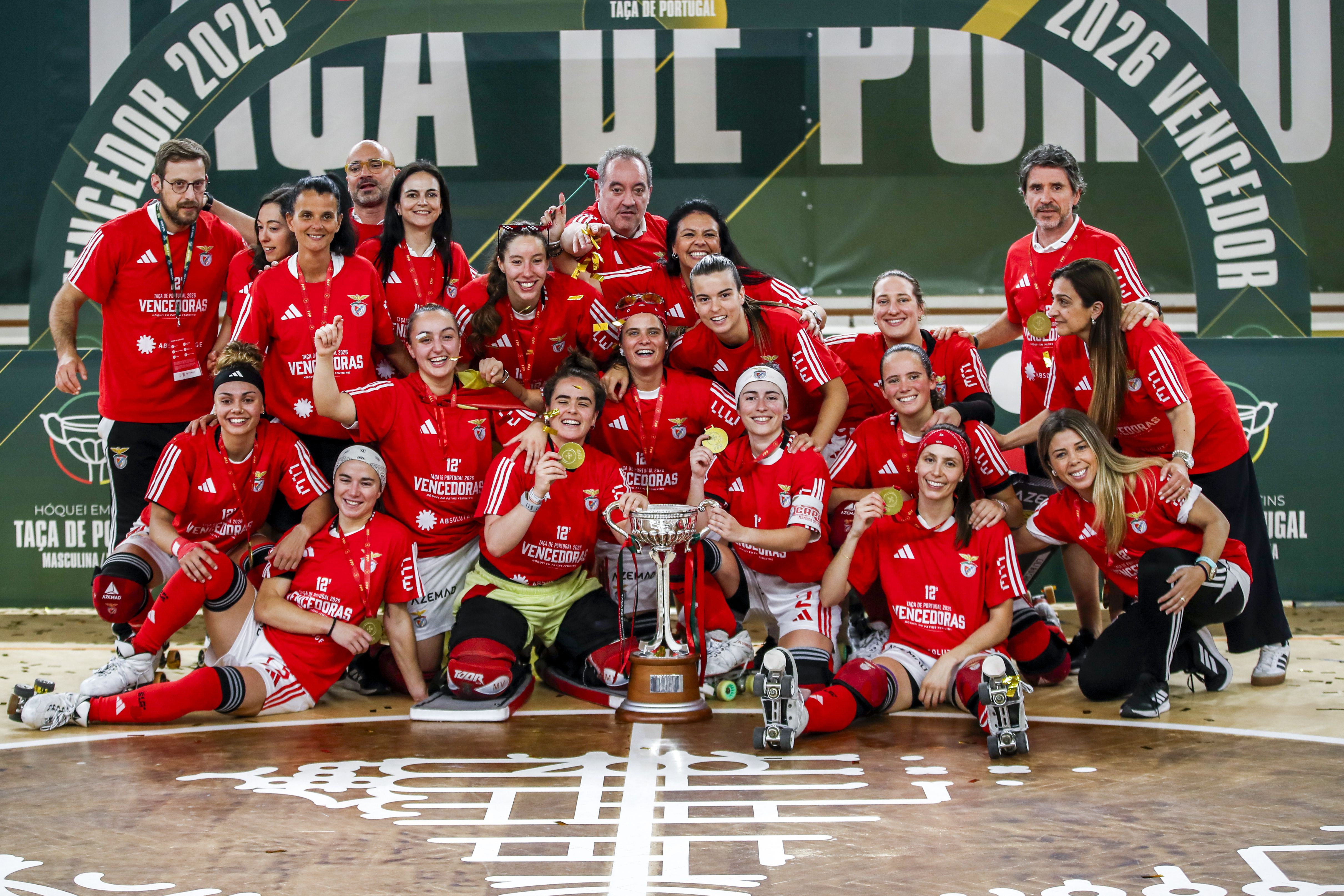 Benfica conquistou a Taça de Portugal de hóquei em patins feminino pela 12.ª vez consecutiva, frente ao Stuart Massamá (foto: Stuart Massamá perdeu a final da Taça de hóquei em patins feminino para o Benfica (foto: PEDRO CASTANHEIRA E CUNHA/LUSA))