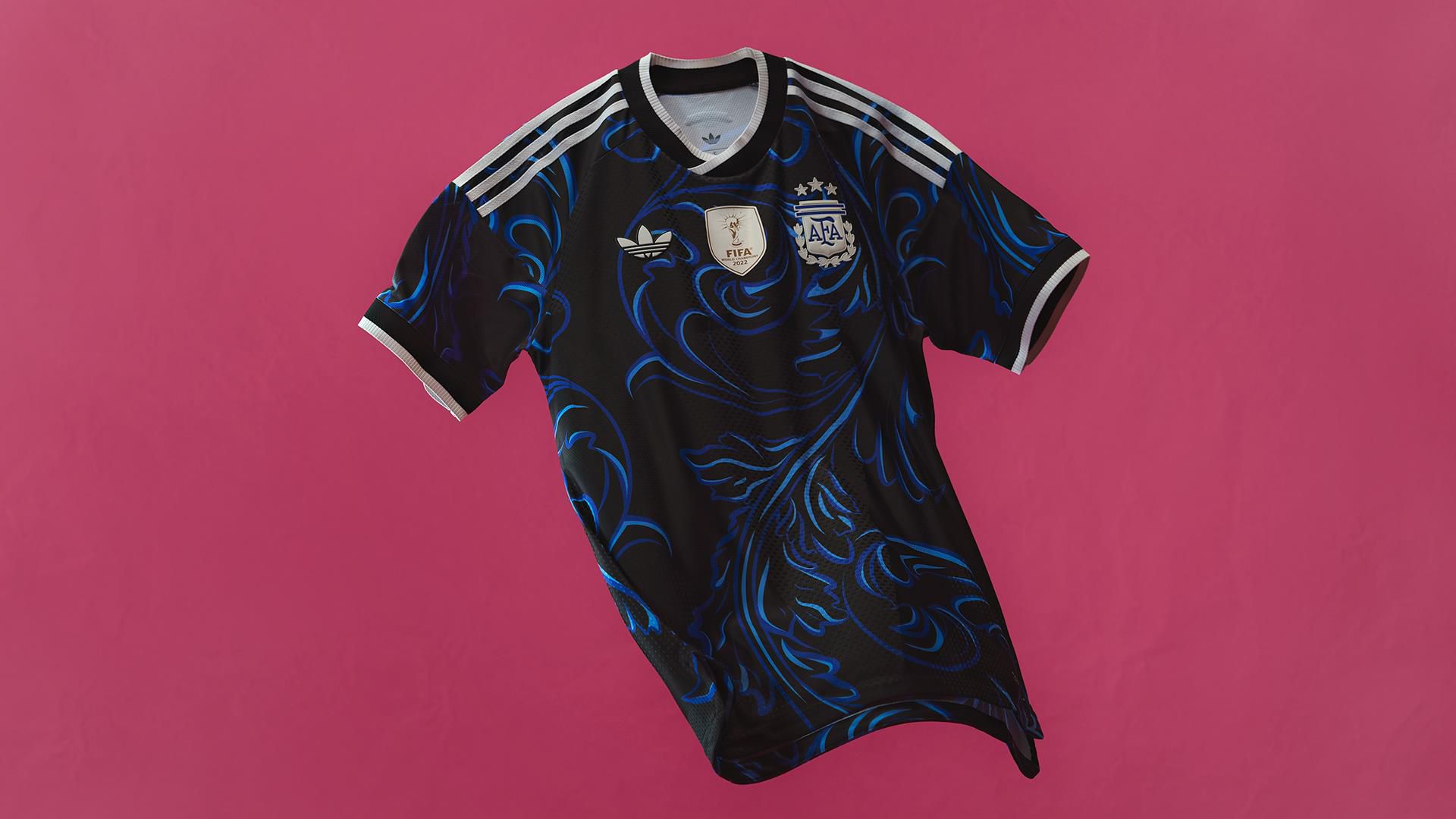 Argentina (Grupo J), camisola alternativa. Adidas
