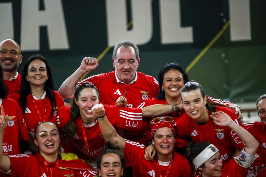 Paulo Almeida guiou o Benfica à conquista da 12.ª Taça de Portugal consecutiva, no hóquei feminino (foto: PEDRO CASTANHEIRA E CUNHA/LUSA)