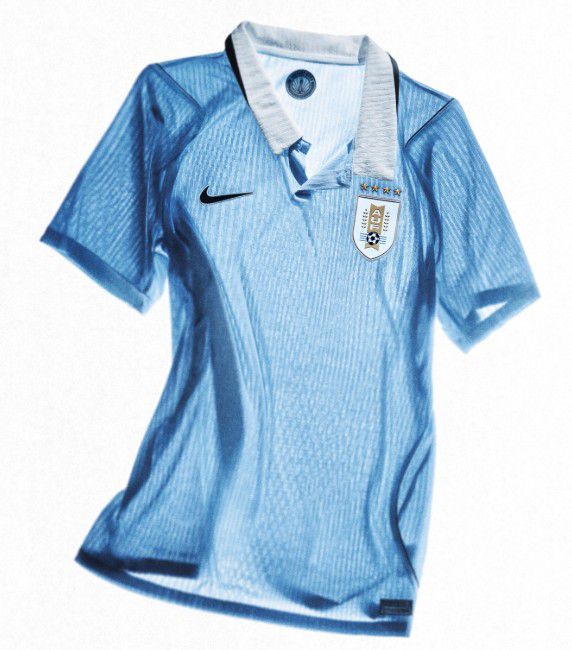 Uruguai (Grupo H), camisola principal. Nike