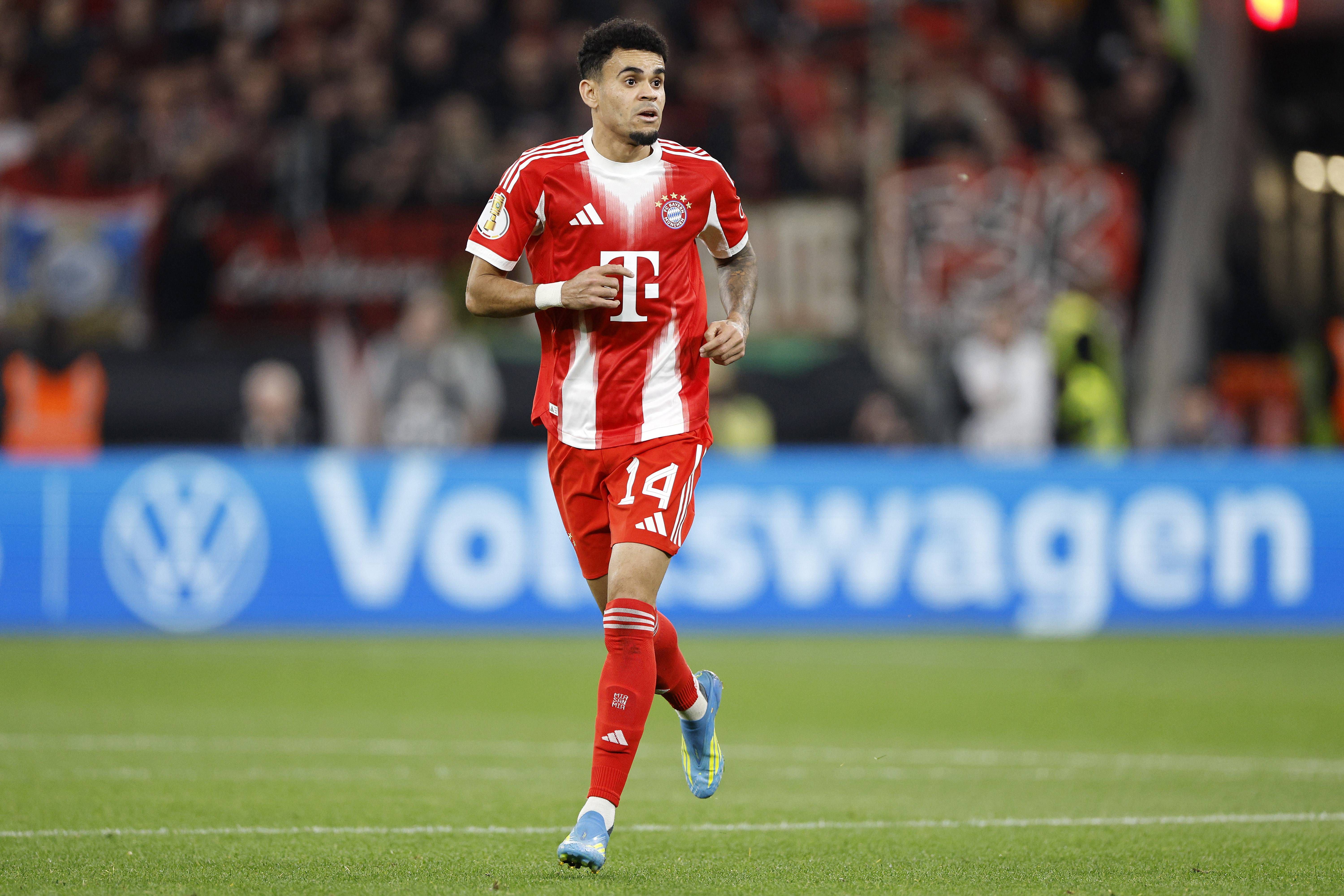 Luis Díaz, extremo colombiano de 29 anos - 15 golos