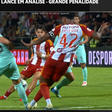 Polémica no Aves SAD-Sporting: árbitro foi ao VAR e não marcou penálti (vídeo)