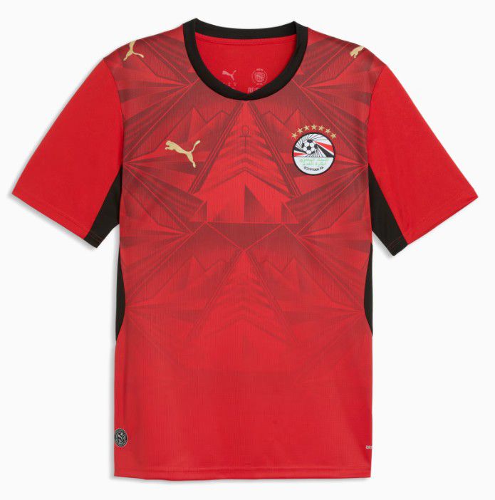 Egito (Grupo G), camisola principal. Puma