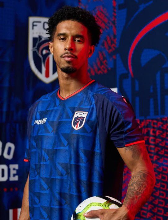 Cabo Verde (Grupo H), camisola principal. Capelli Sport