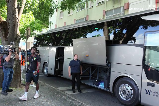 Chegada do Estrela da Amadora à Reboleira