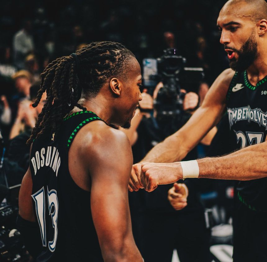 Ayo Dosunmu X/Timberwolves