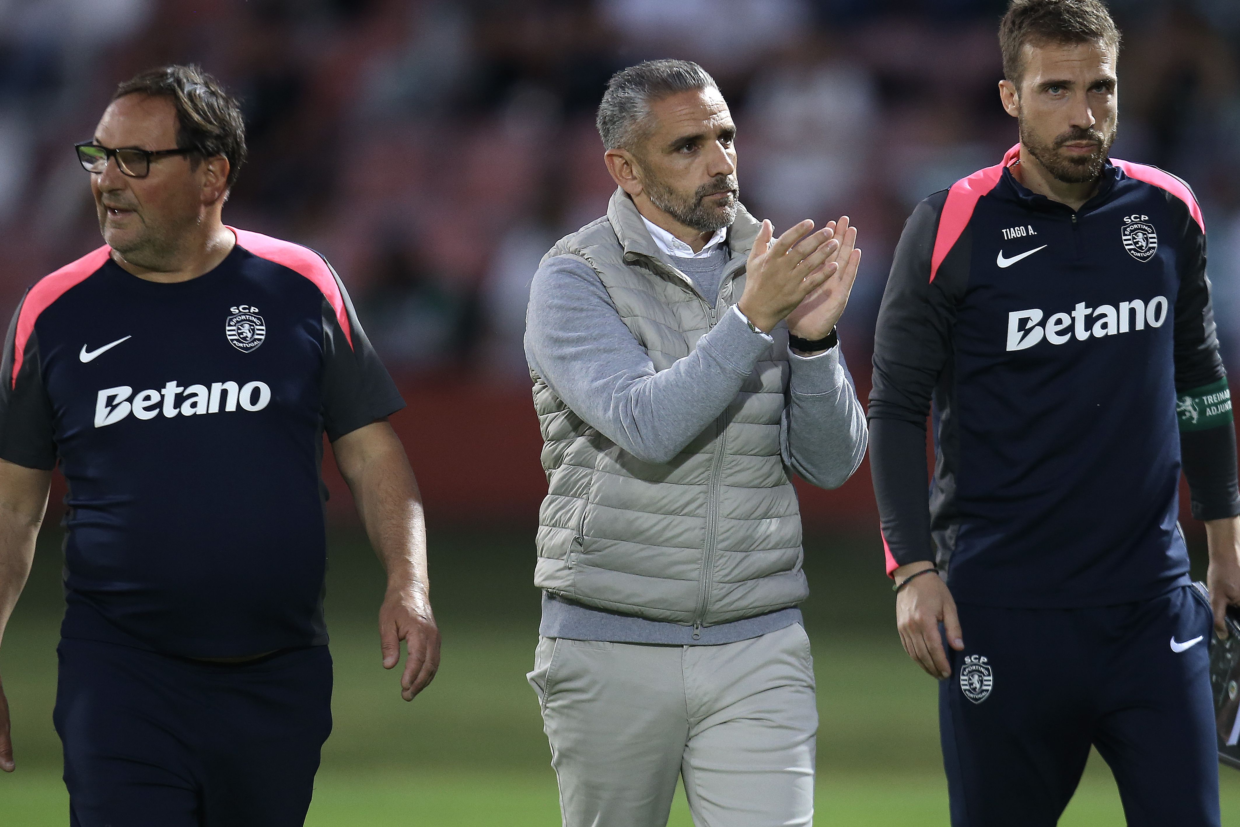 Rui Borges, treinador do Sporting, na visita ao Aves SAD - Foto Manuel Fernando Araújo/EPA