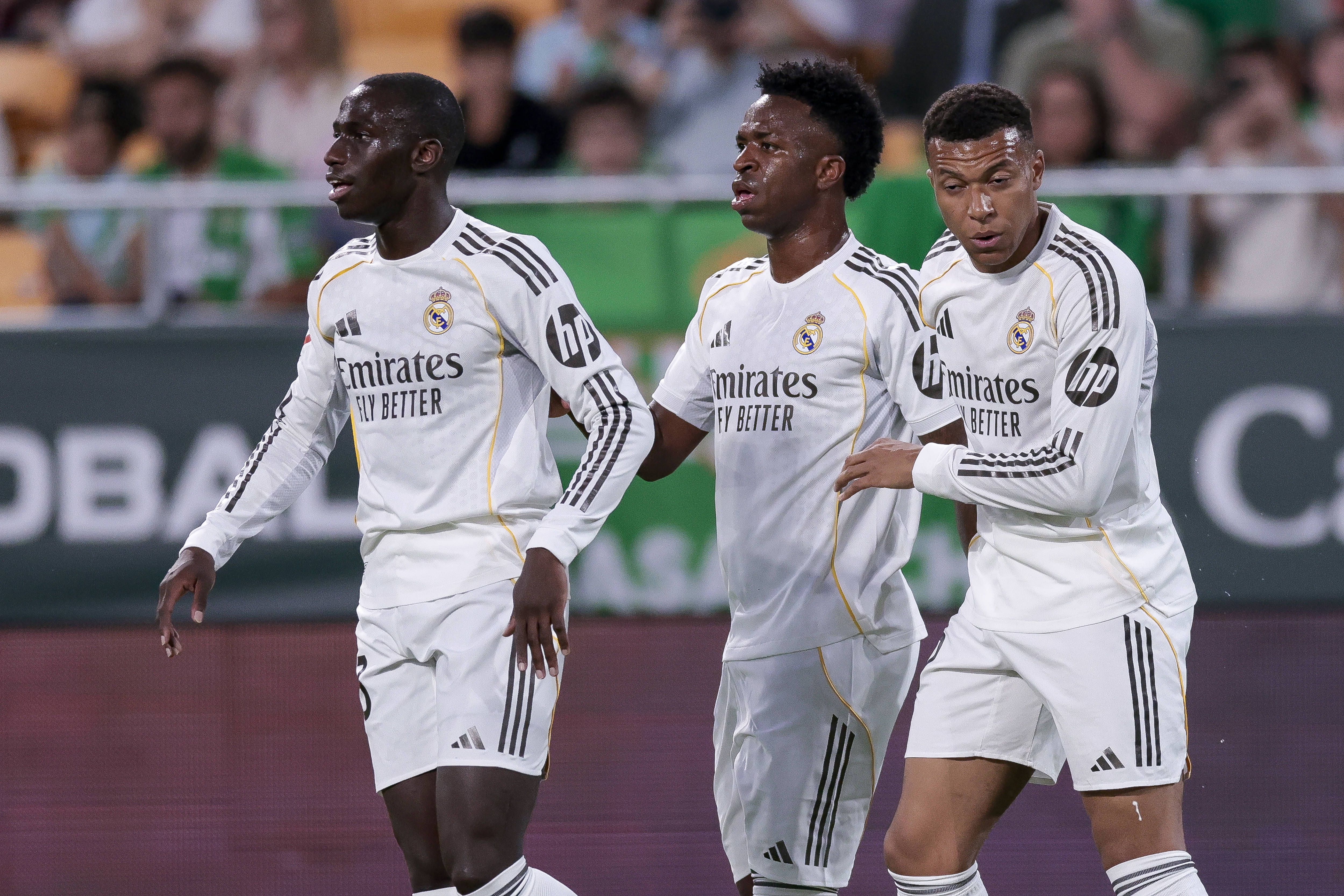 Vinícius Júnior marcou para o Real Madrid, mas Bellerín empatou