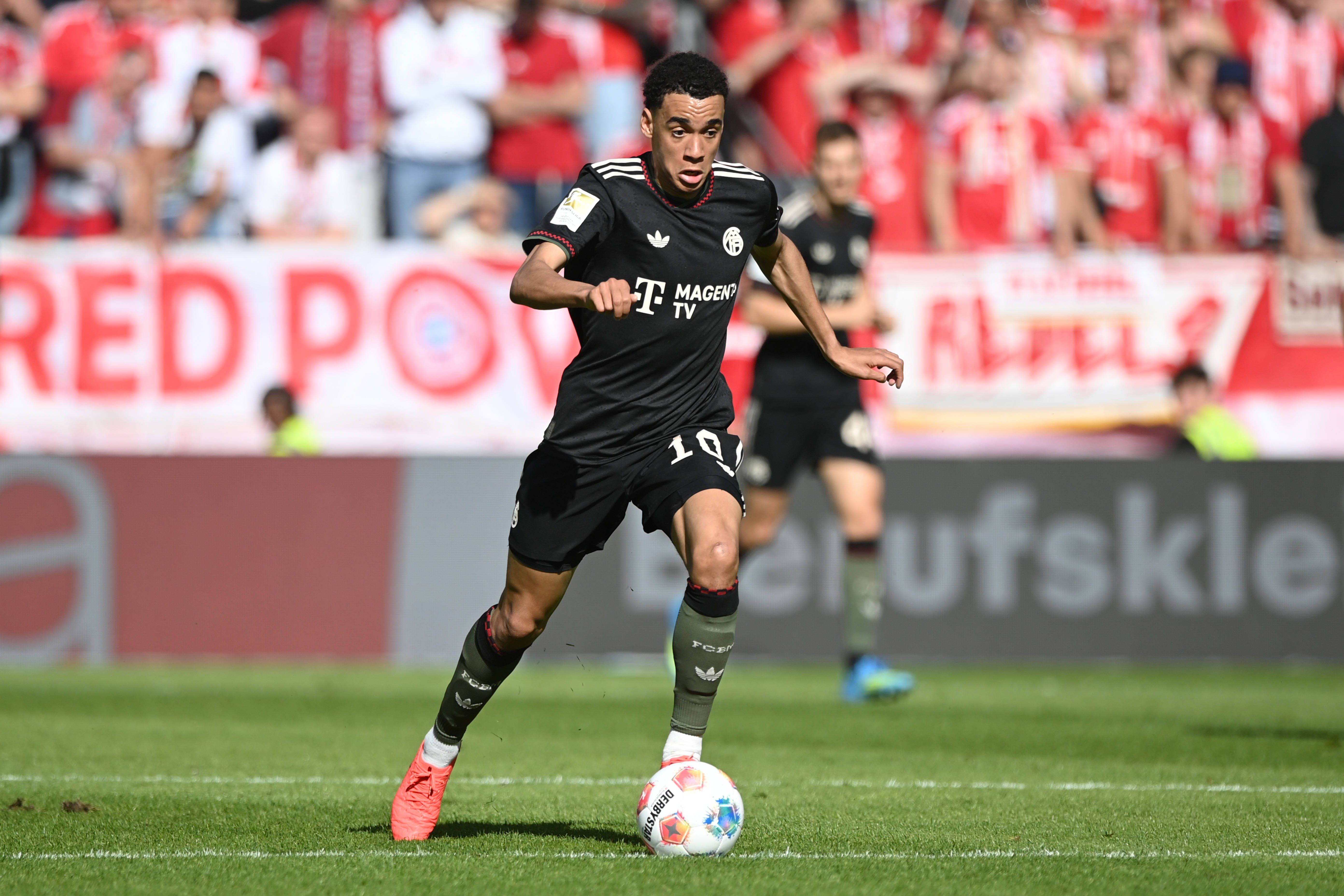 Musiala, médio ofensivo alemão de 23 anos - 3 golos