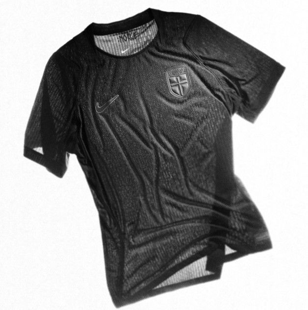 Noruega (Grupo I), camisola alternativa. Nike